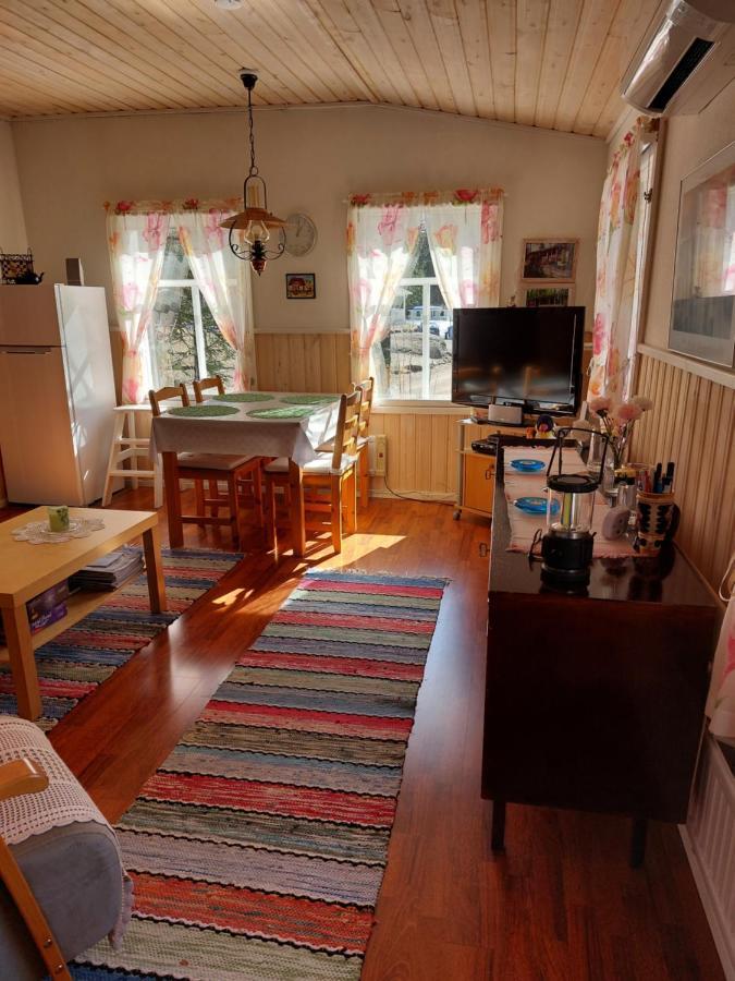 Ilmastoitu Kesaemoekki Askolassa Laehellae Porvoota Экстерьер фото